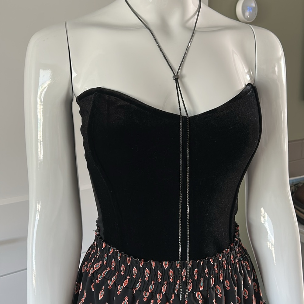 Leith Velvet Stretch Bustier - Picture 2 of 13